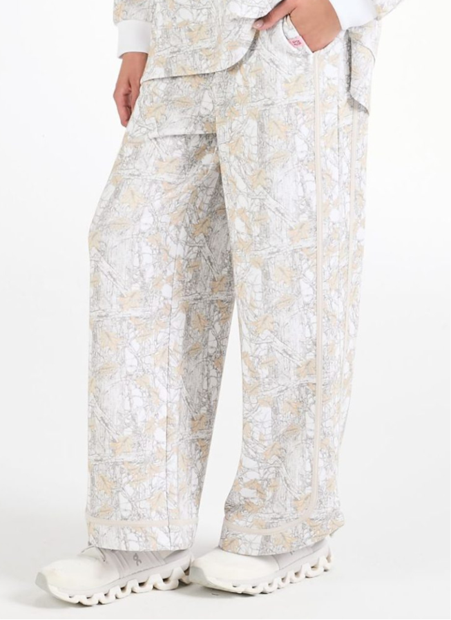 Simply Southern Sloan White Camo Pants