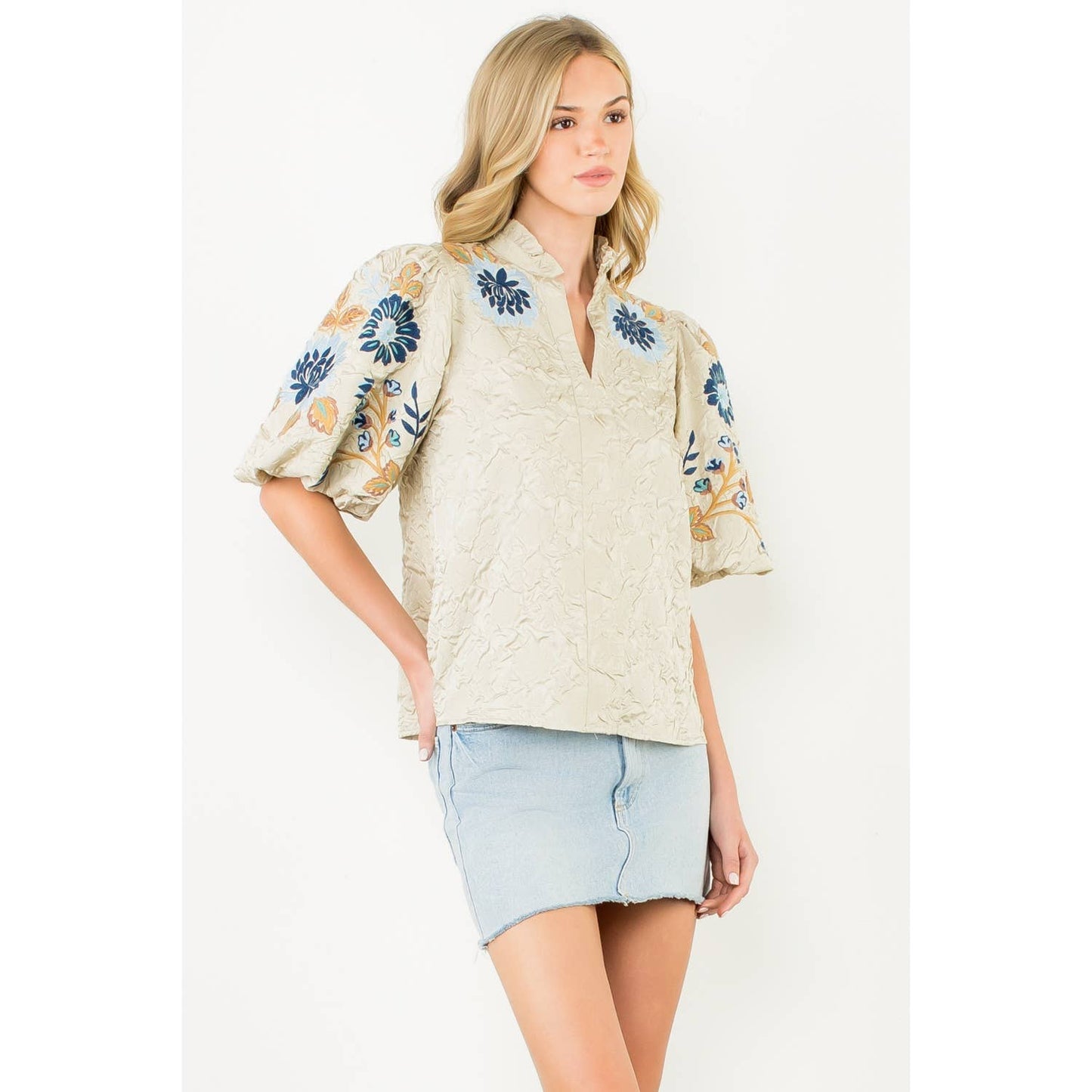 THML Embroidered Puff Sleeve Textured Top