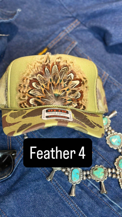 GREEN CAMO CAMOUFLAGE FEATHER TRUCKER HAT