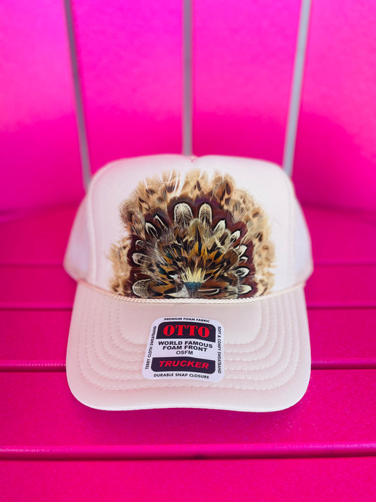 CREAM BEIGE FEATHER TRUCKER HAT