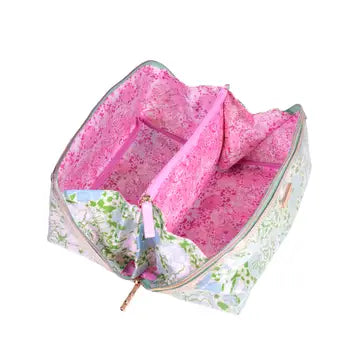 Lilly Pulitzer Carryall Pouch, Mint Condition Burst of Joy