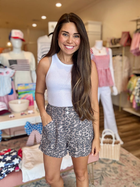 Harlow Leopard Short