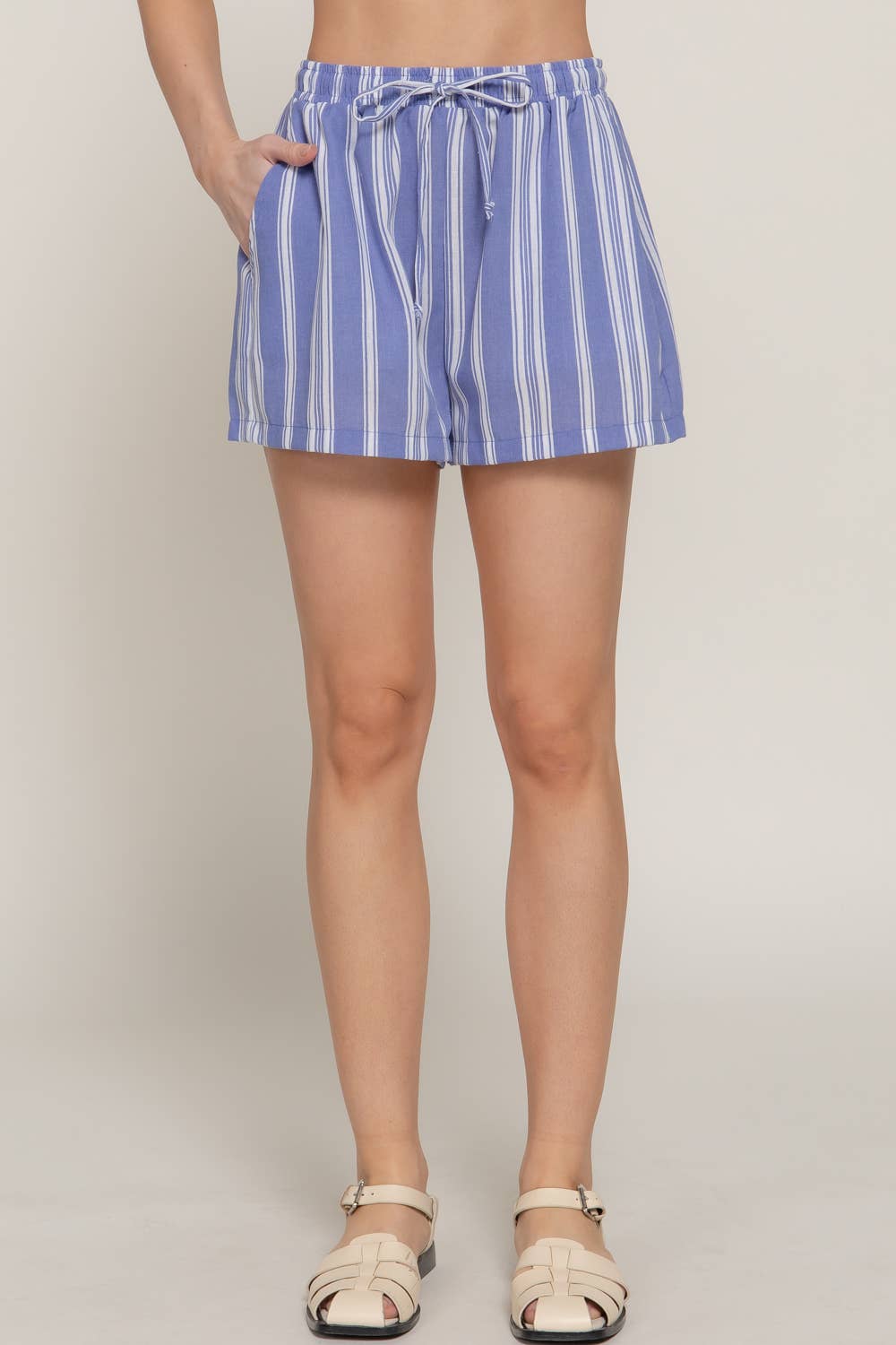 Elastic Waist Band Detail Stripe Printed Linen Effect Shorts