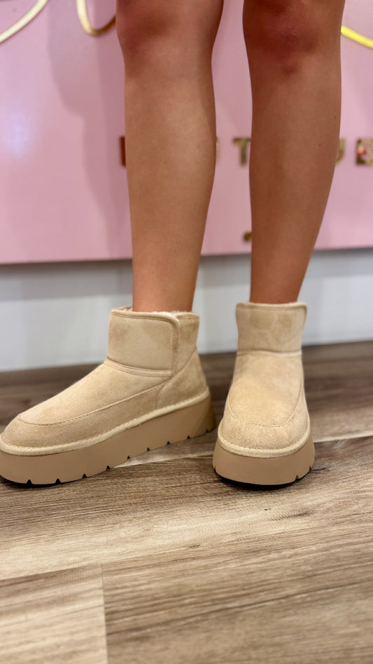 Holias Chunky Heeled Snow Boots